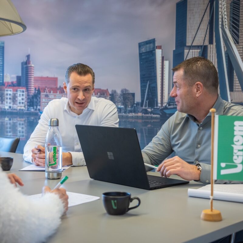 it specialist, jobs vertom, vacancies shipping, working at vertom